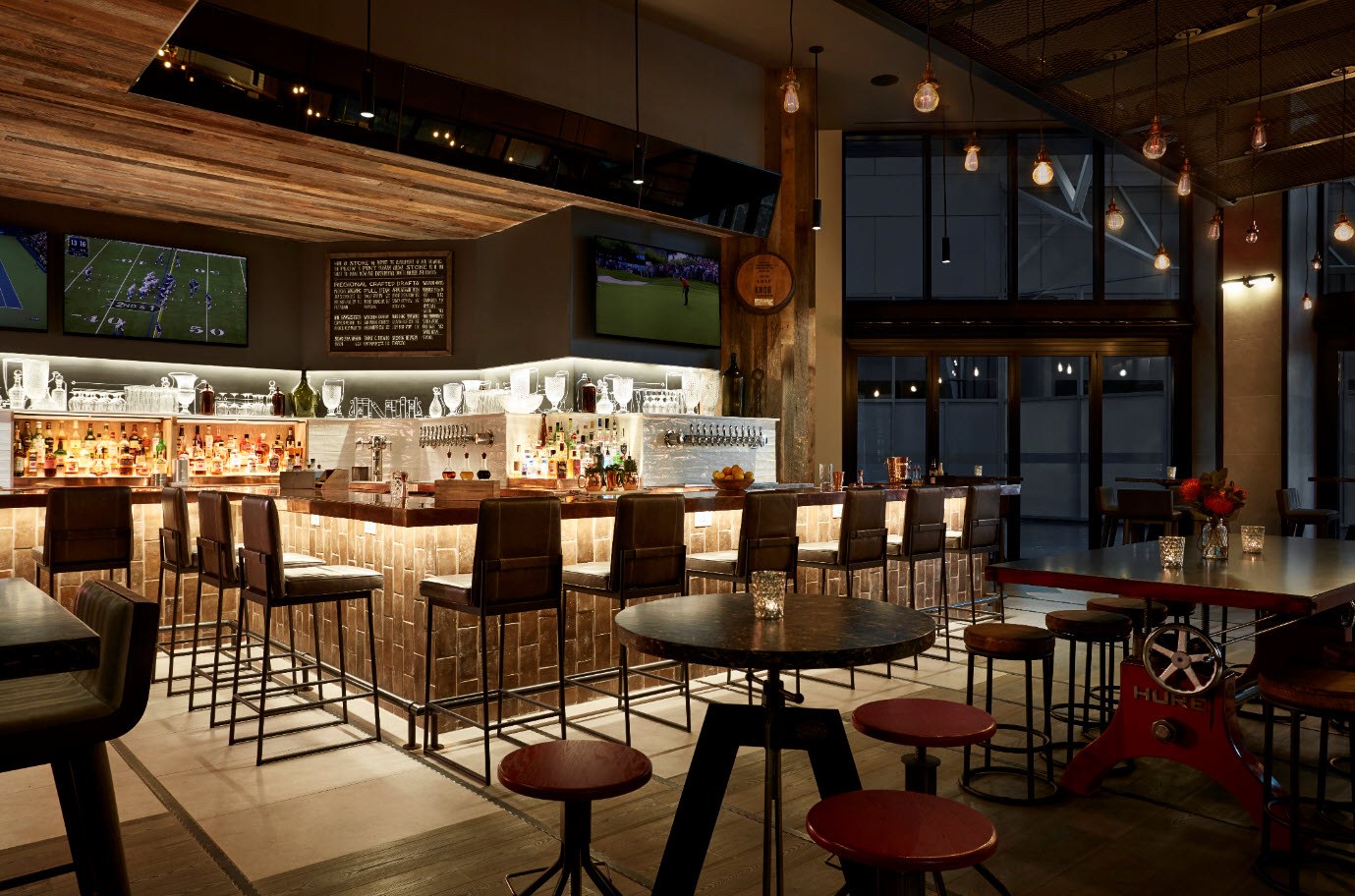 Save on Weekend Stays at Charlotte Marriott City Center