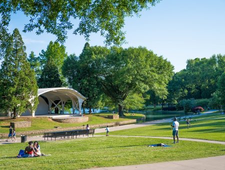 Neighborhood Explorer: Dilworth